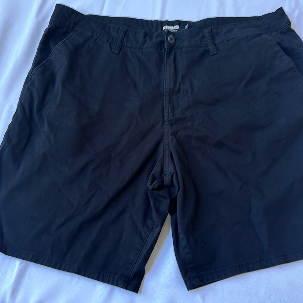 Men’s RSQ Mid-Length Chino Shorts Black Size 38‎